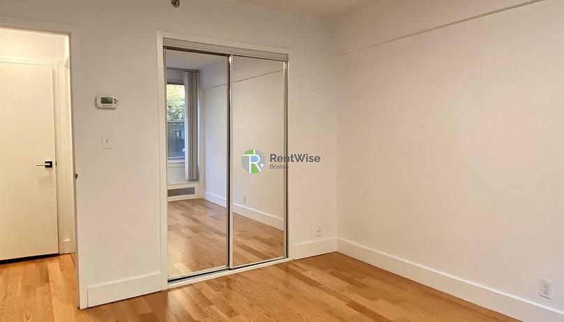 Photo of 1440 Beacon St