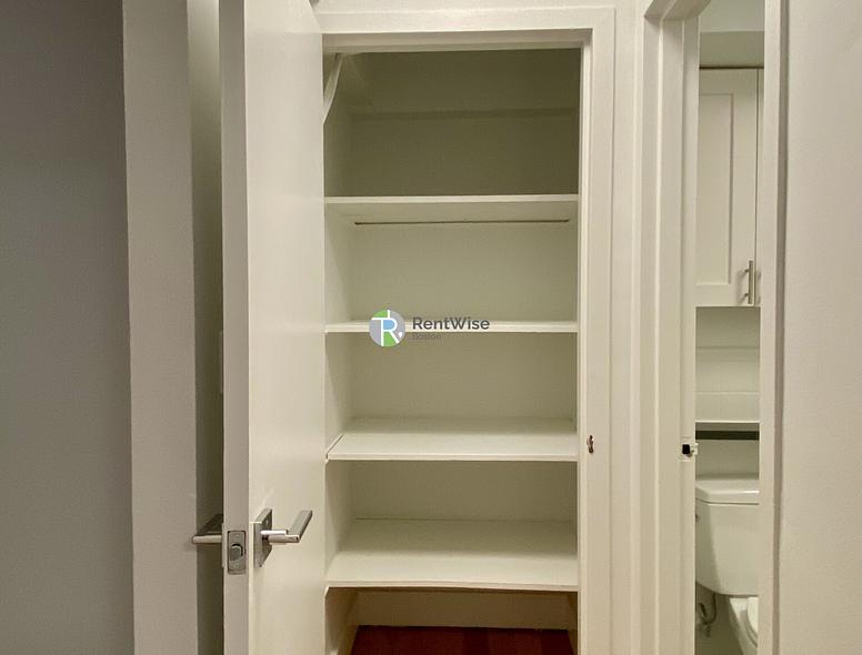 Photo of 1440 Beacon St