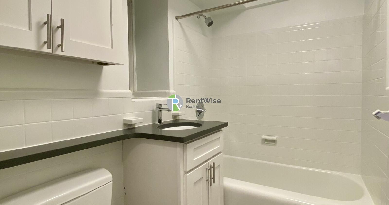 Photo of 1440 Beacon St