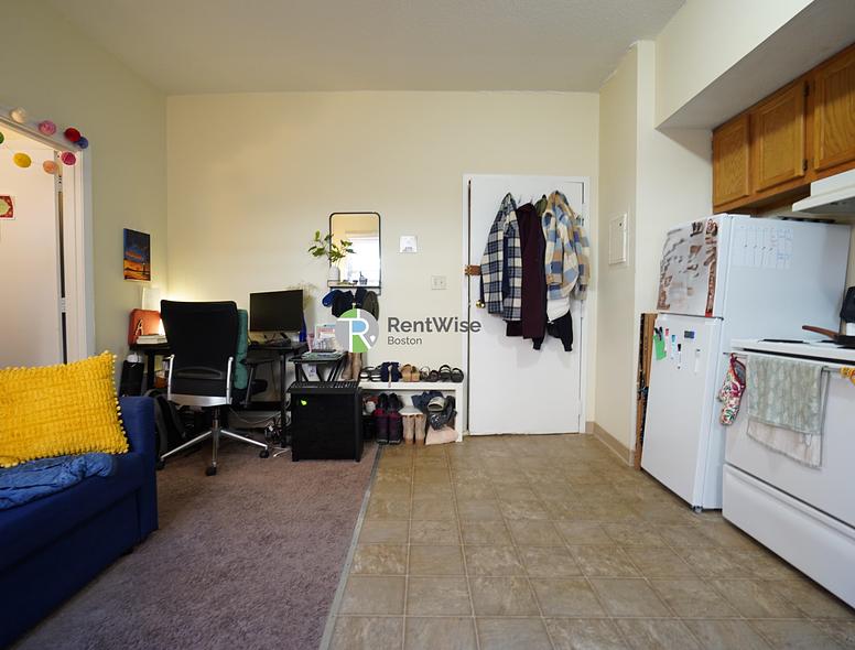Photo of 36 South Huntington Avenue