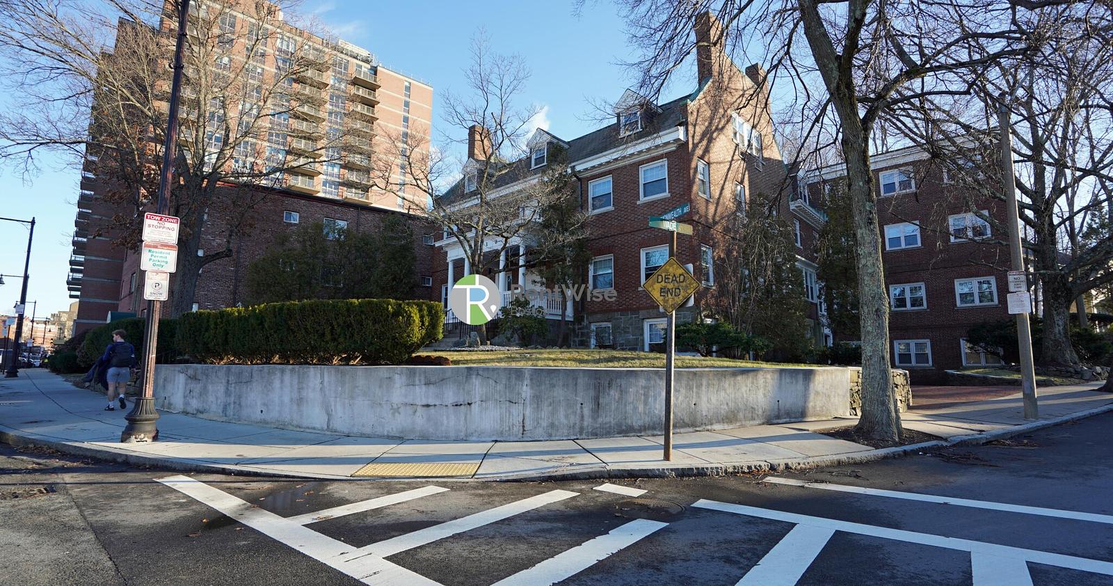 Photo of 2018 Commonwealth Ave