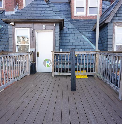 Photo of 1406 Beacon St
