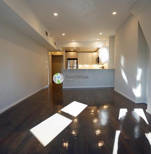 Photo of 1406 Beacon St