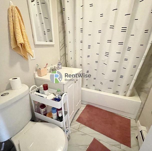 Photo of 1572 Tremont Street