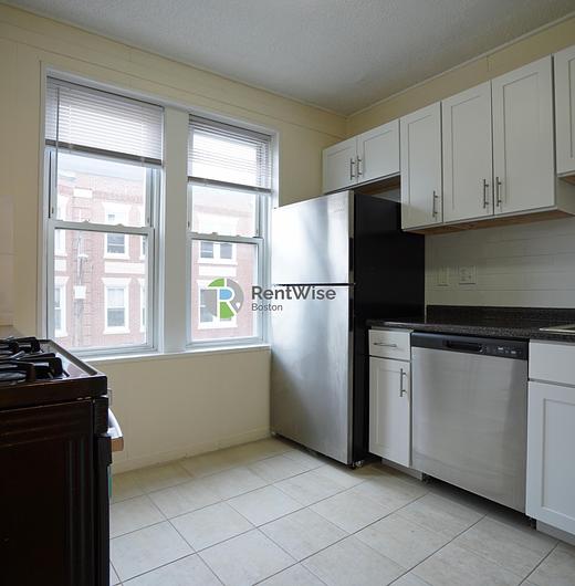 Photo of 520 Cambridge Street