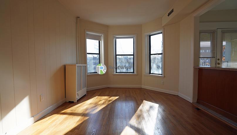 Photo of 1131 Commonwealth Avenue