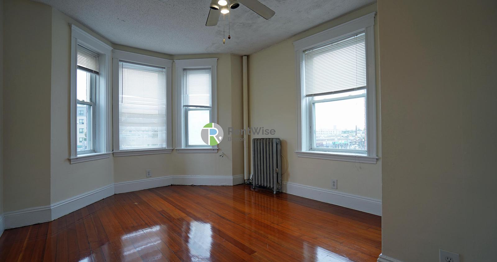 Photo of 520 Cambridge Street