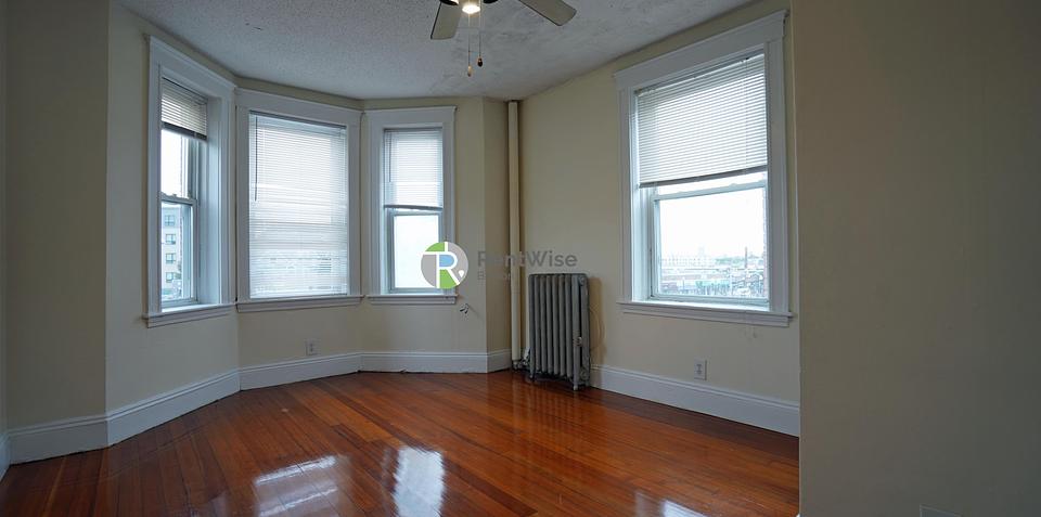Photo of 520 Cambridge Street