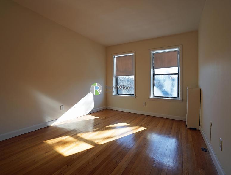 Photo of 1131 Commonwealth Avenue