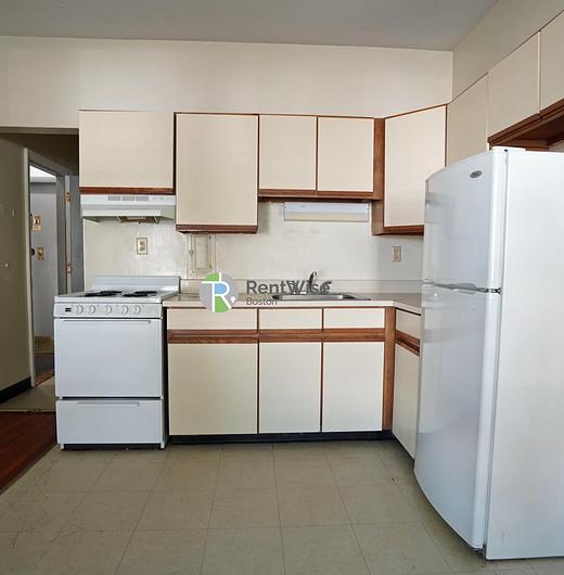 Photo of 1124 Commonwealth Avenue