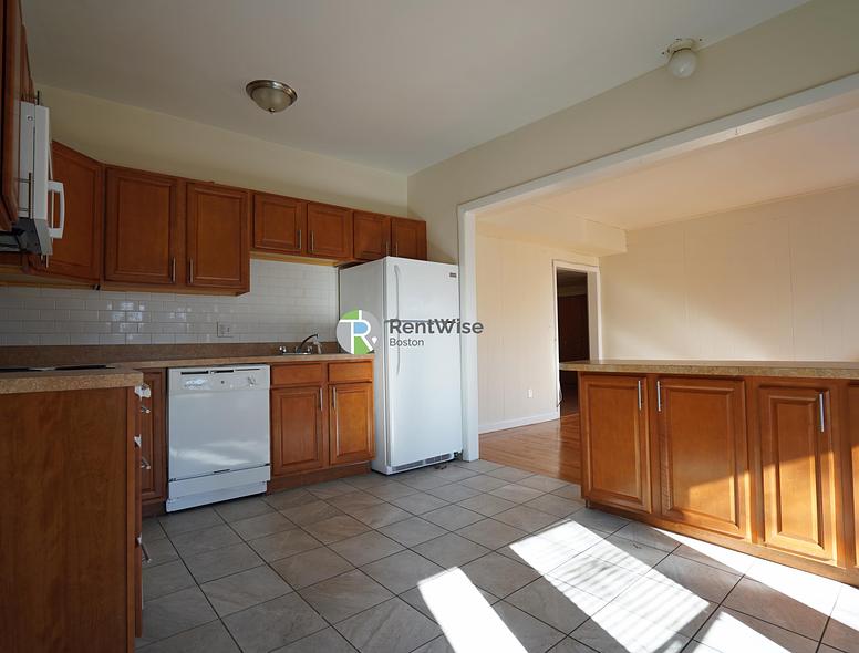 Photo of 1131 Commonwealth Avenue