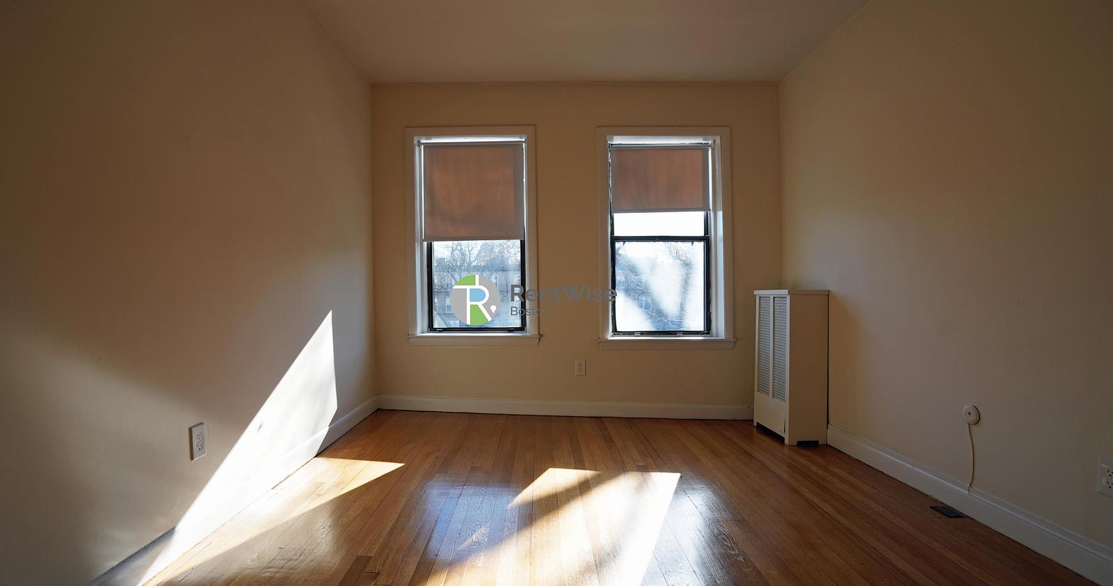 Photo of 1131 Commonwealth Avenue