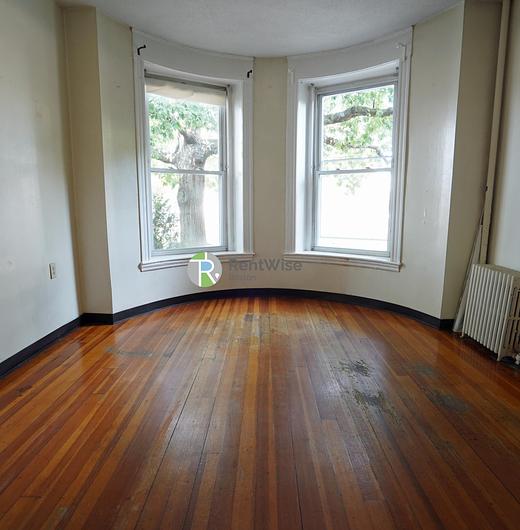 Photo of 1124 Commonwealth Avenue