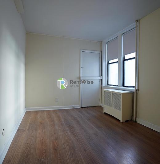 Photo of 1131 Commonwealth Avenue