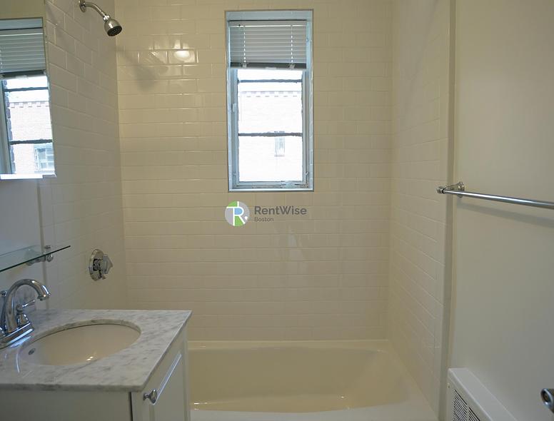 Photo of 84 Saint Paul Street