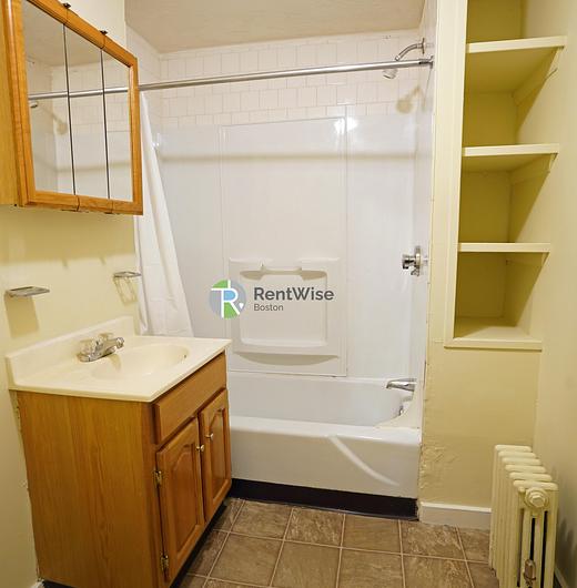 Photo of 1124 Commonwealth Avenue