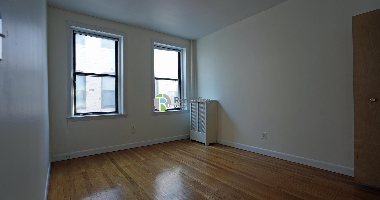 Photo of 1131 Commonwealth Avenue