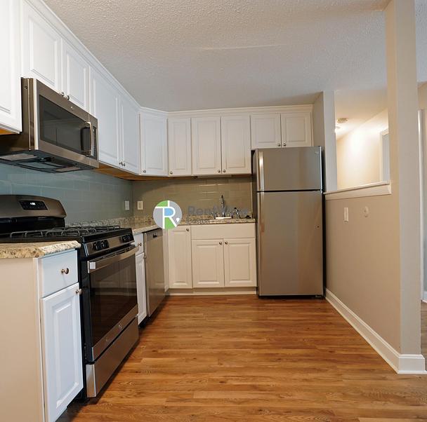 Photo of 971 Fellsway