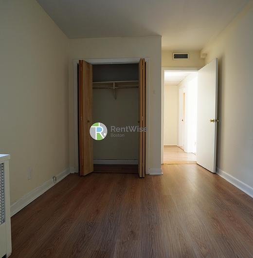 Photo of 1131 Commonwealth Avenue
