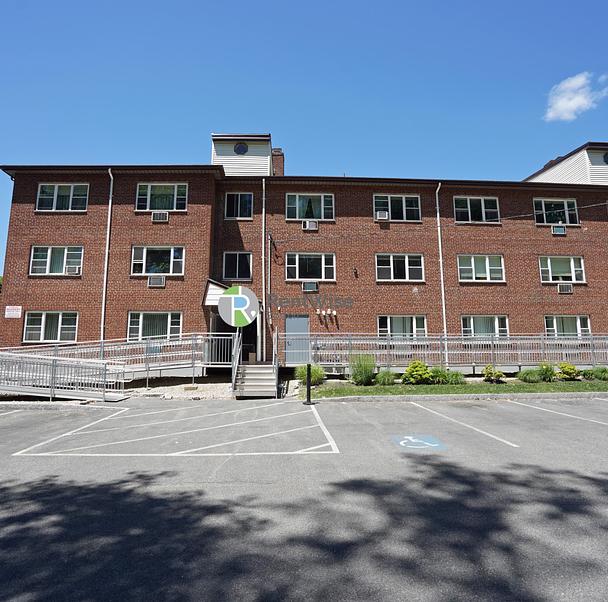 Photo of 971 Fellsway