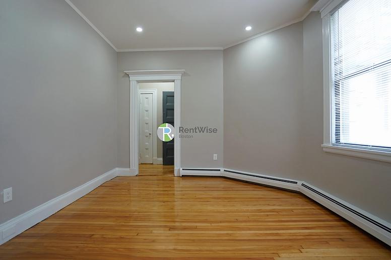 Photo of 72 Gardner St