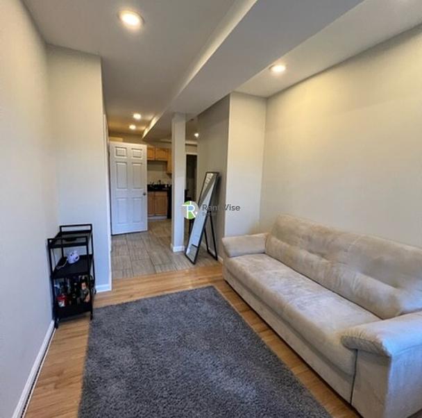 Photo of 220 Hanover Street