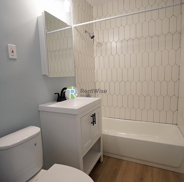 Photo of 740 East 7th Street