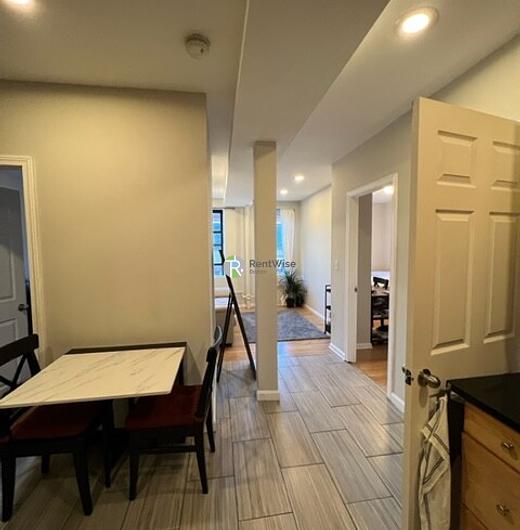 Photo of 220 Hanover Street