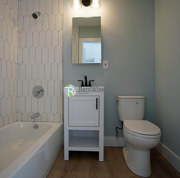 Photo of 740 East 7th Street