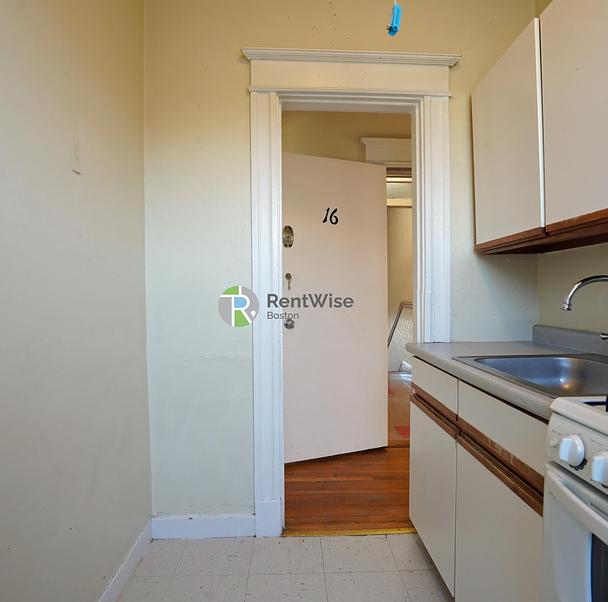 Photo of 60 Woodstock Ave