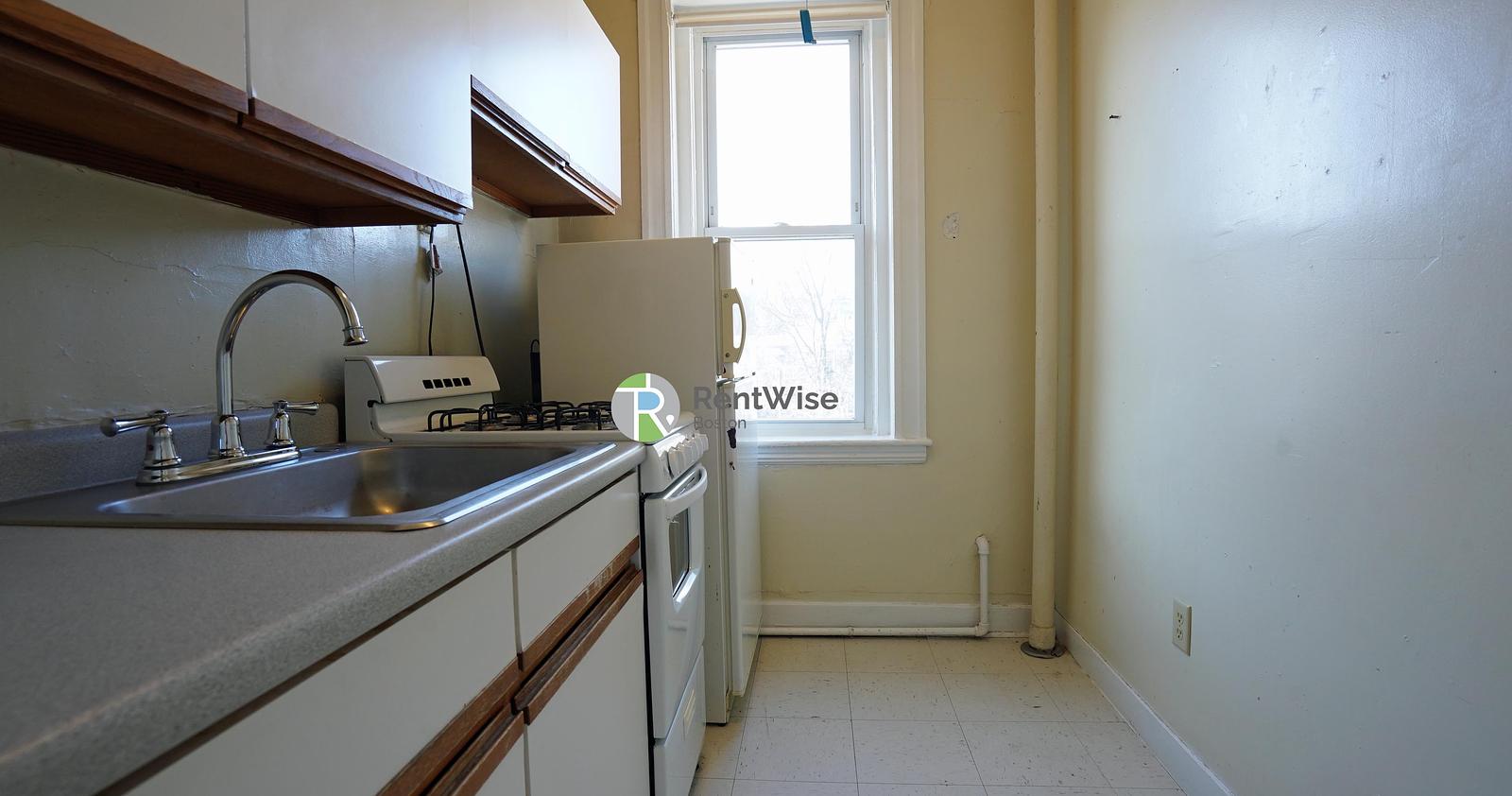 Photo of 60 Woodstock Ave