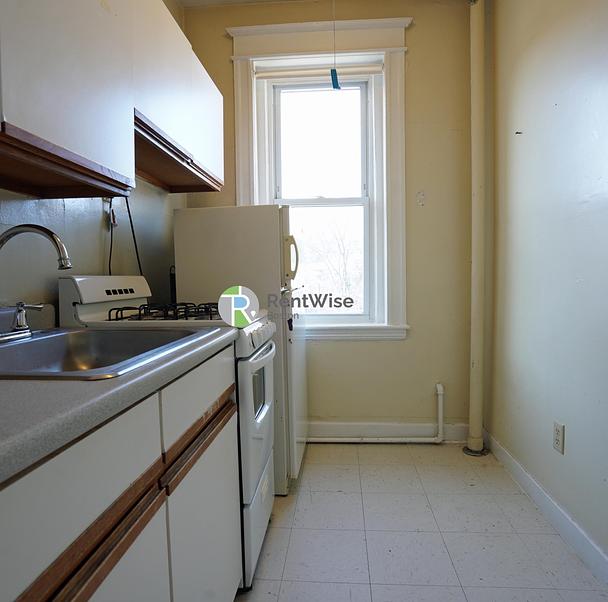 Photo of 60 Woodstock Ave