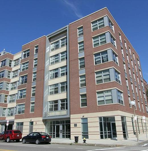 Photo of 601 Albany Street