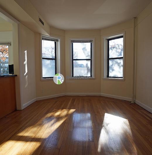 Photo of 1135 Commonwealth Avenue