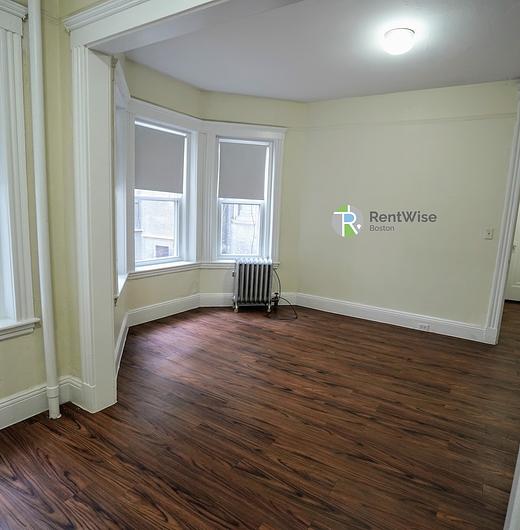 Photo of 1185 Boylston Street