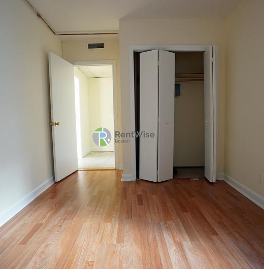 Photo of 1135 Commonwealth Avenue