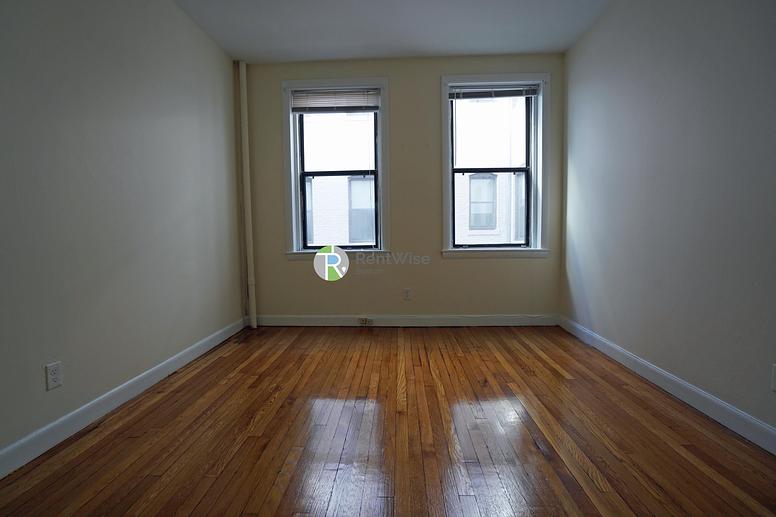 Photo of 1135 Commonwealth Avenue
