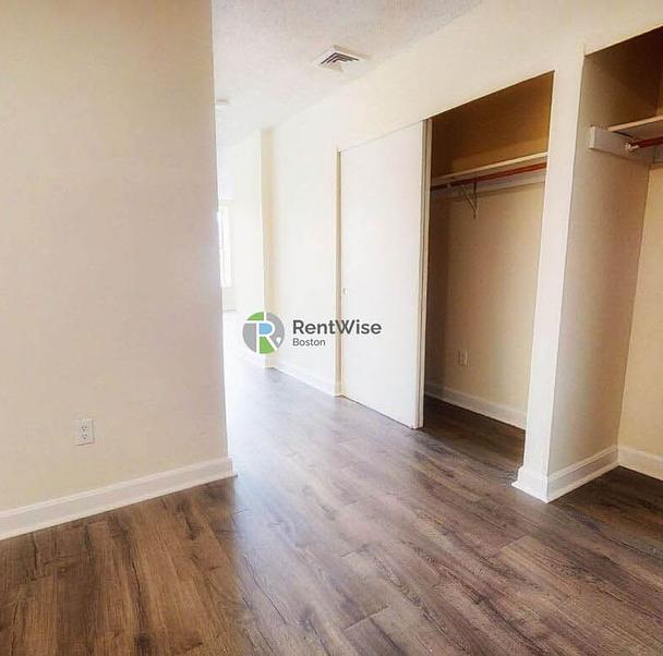 Photo of 1126 Boylston Street