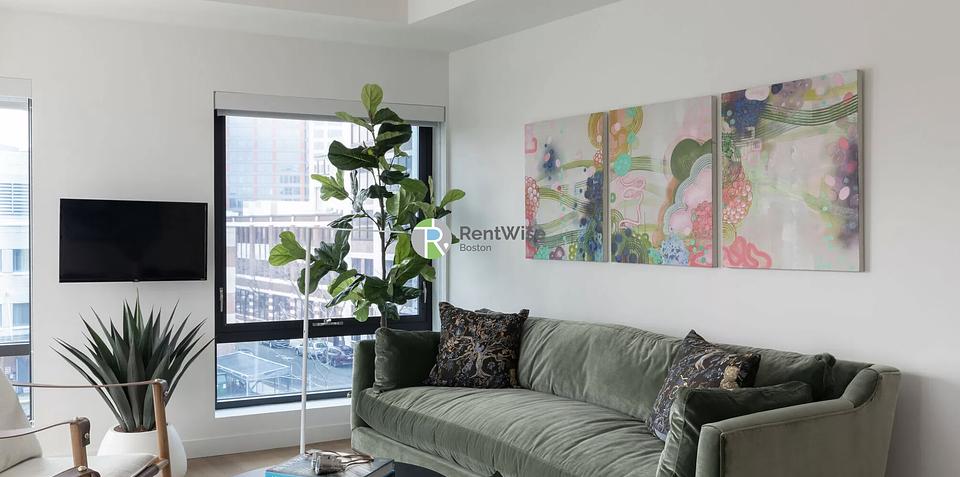 Photo of 771 Beacon Street
