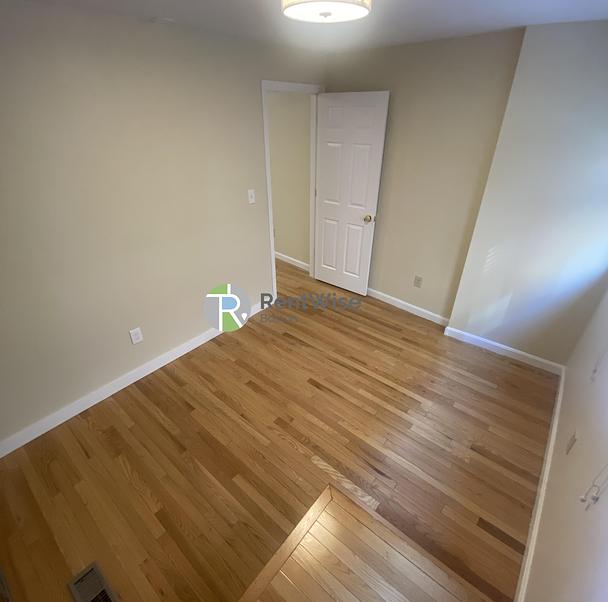 Photo of 152 Salem Street