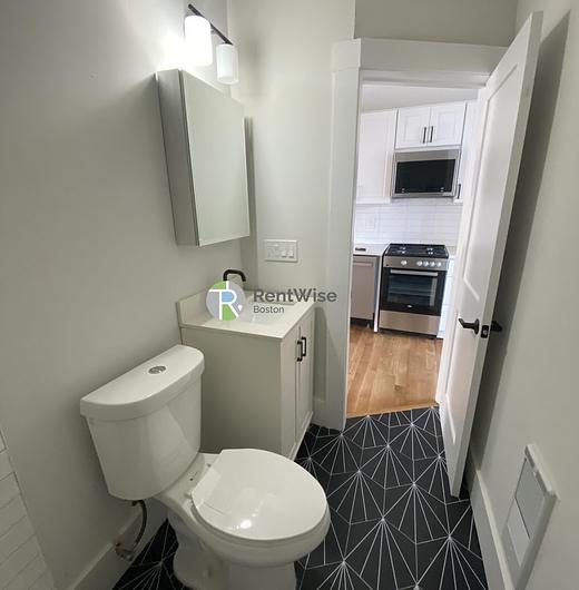 Photo of 152 Salem Street
