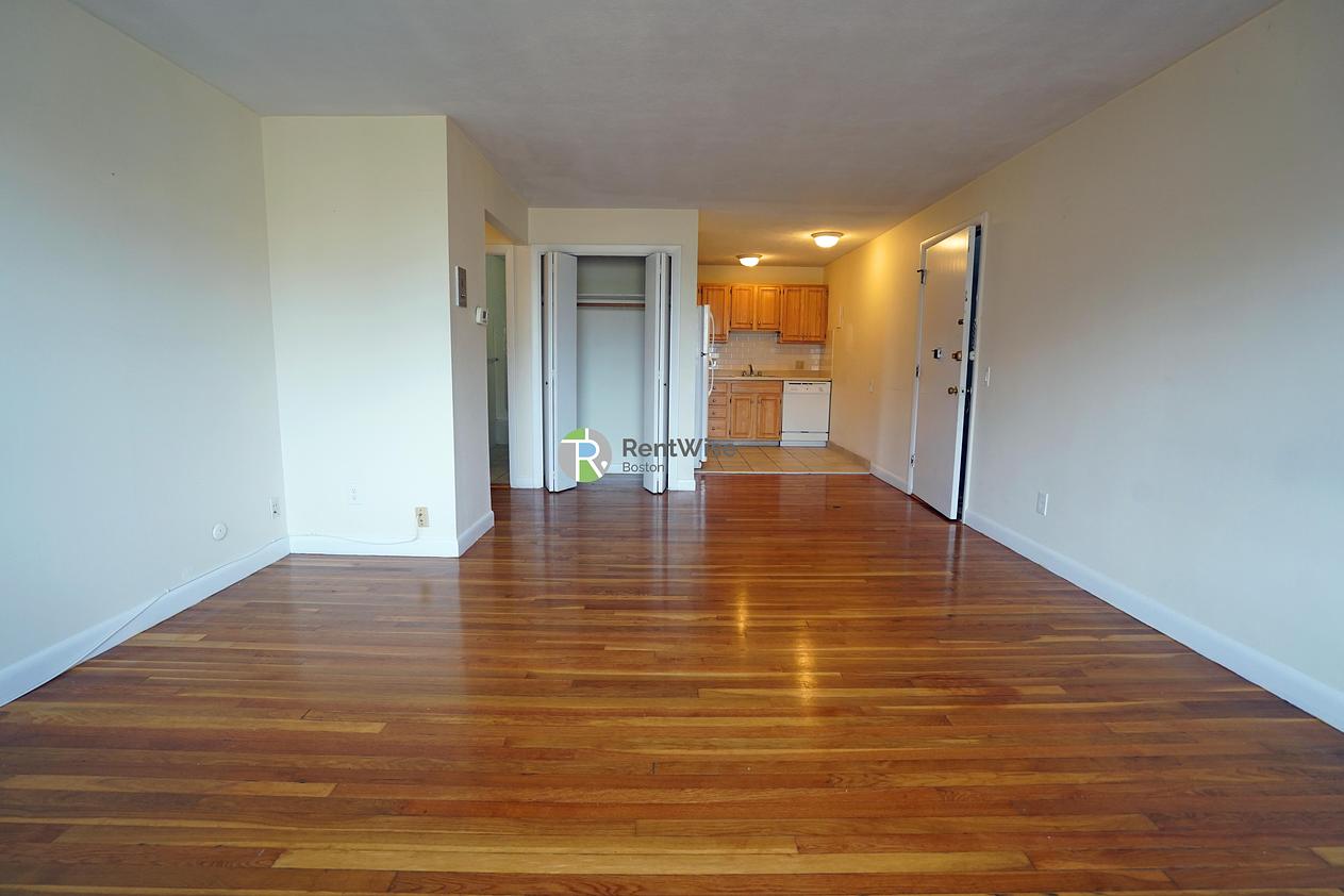 Photo of 75 Gardner St