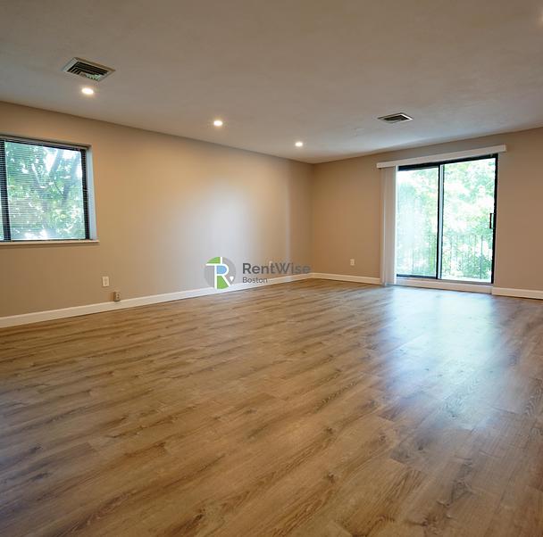 Photo of 404 Langley Road