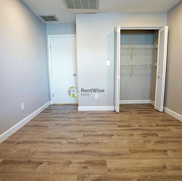 Photo of 404 Langley Road