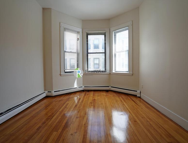 Photo of 72 Gardner St
