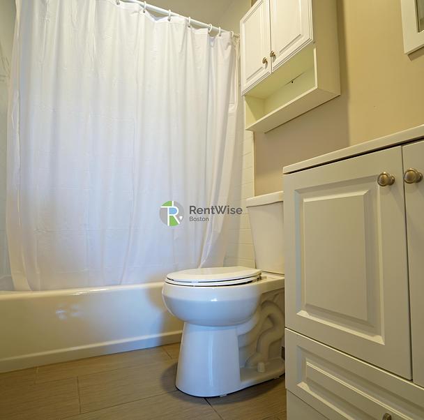 Photo of 404 Langley Road