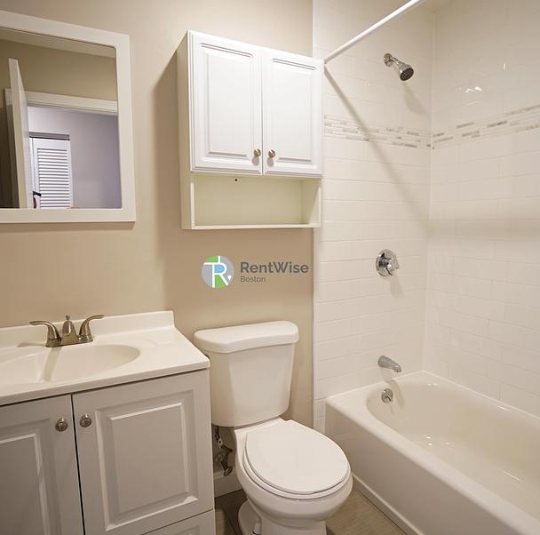 Photo of 404 Langley Road