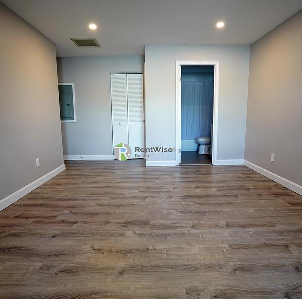 Photo of 404 Langley Road