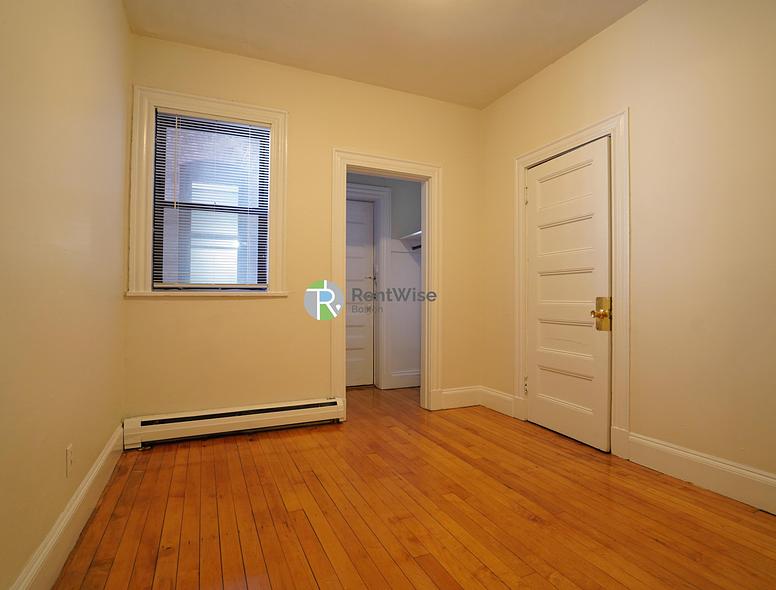 Photo of 72 Gardner St