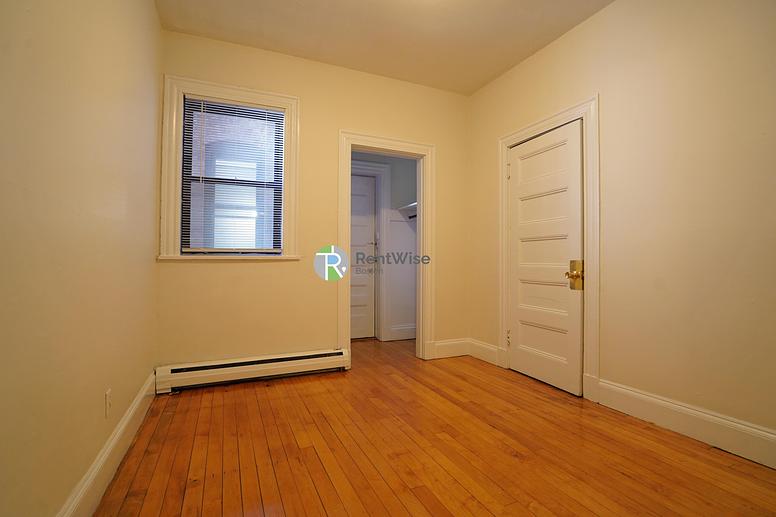 Photo of 72 Gardner St